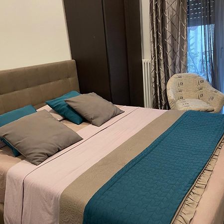 Decoluxe !Apartamento Con 1 Camera Da Letto , In Zona San Paolo , Via Martiniana تورينو المظهر الخارجي الصورة
