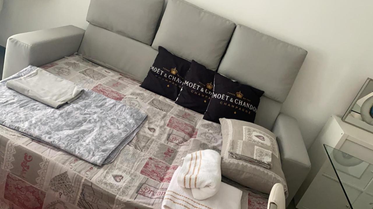 Decoluxe !Apartamento Con 1 Camera Da Letto , In Zona San Paolo , Via Martiniana تورينو المظهر الخارجي الصورة