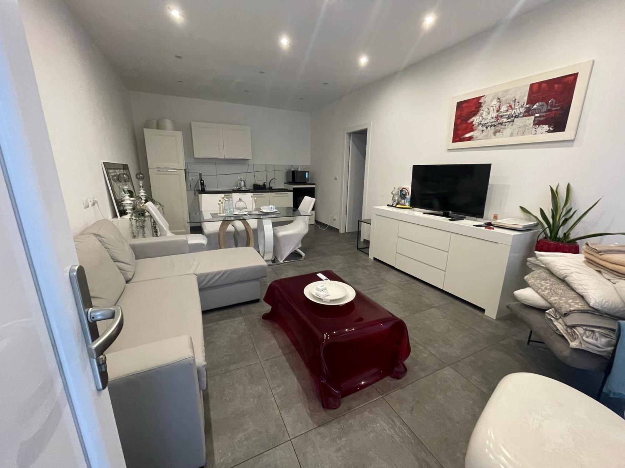 Decoluxe !Apartamento Con 1 Camera Da Letto , In Zona San Paolo , Via Martiniana تورينو المظهر الخارجي الصورة