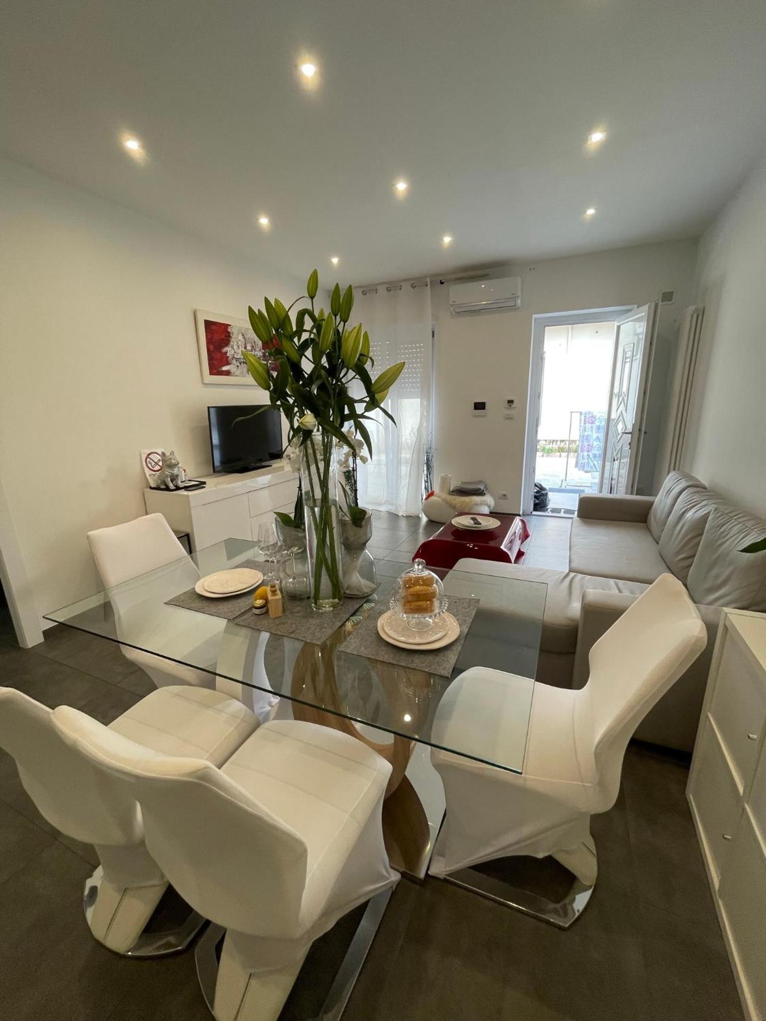 Decoluxe !Apartamento Con 1 Camera Da Letto , In Zona San Paolo , Via Martiniana تورينو المظهر الخارجي الصورة